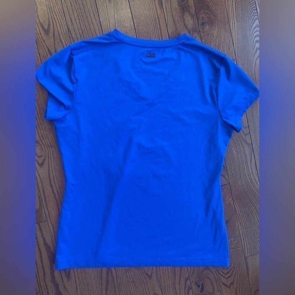 🎉2/$10 FILA Performance Tshirt Large - Picture 3 of 5